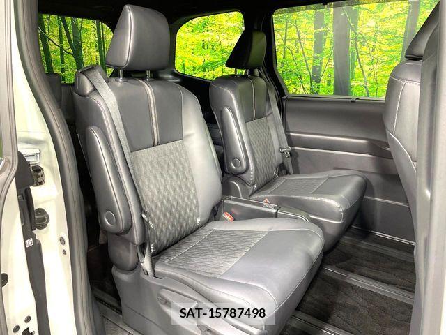Toyota NOAH 2023-03 7359038-9