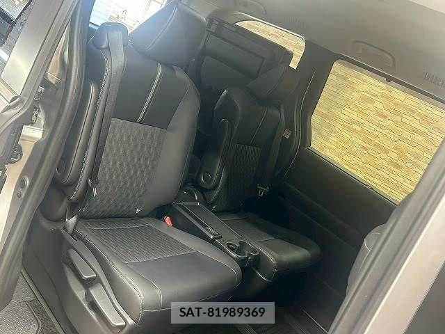 Toyota NOAH 2024-09 7359032-5
