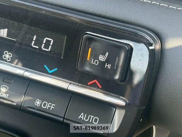 Toyota NOAH 2024-09 7359032-8