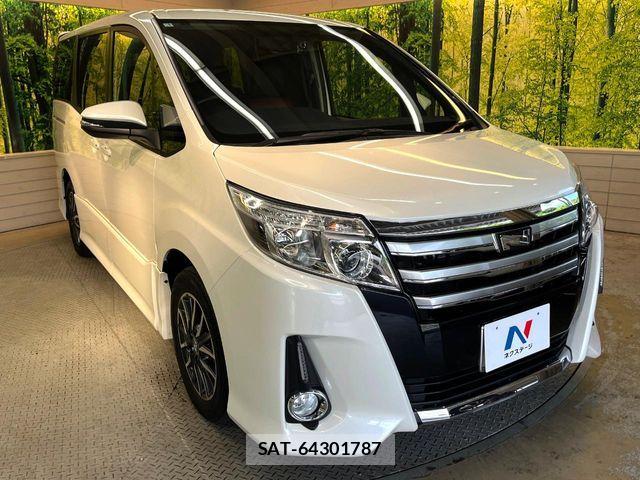 Toyota NOAH 2015-01 7359040-15