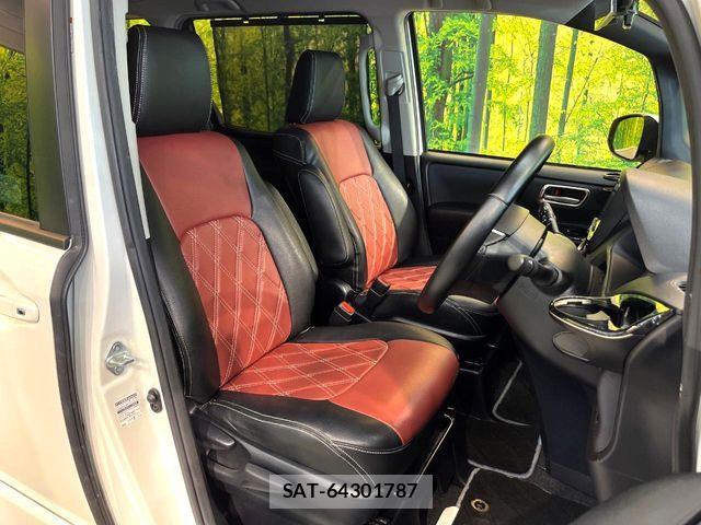 Toyota NOAH 2015-01 7359040-7