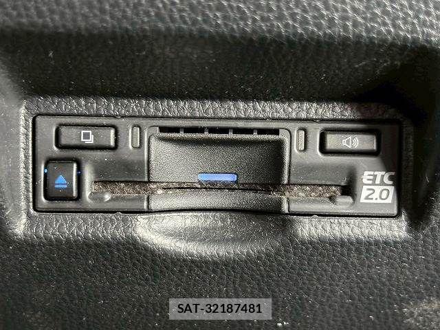 Toyota NOAH 2023-11 7359033-10