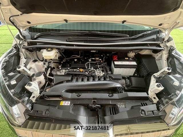 Toyota NOAH 2023-11 7359033-17