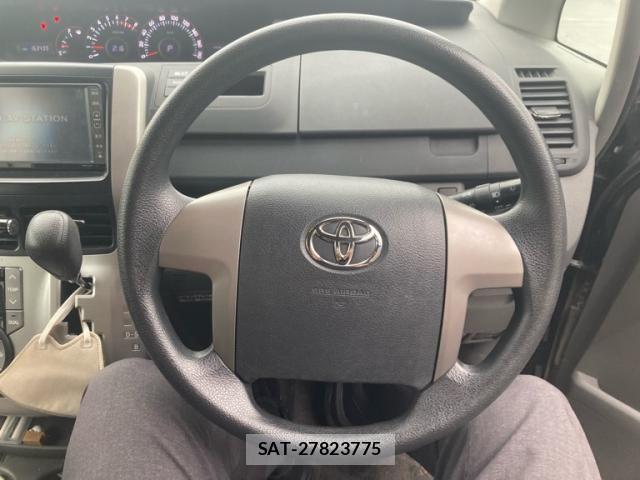 Toyota NOAH 2007-08 7359048-16