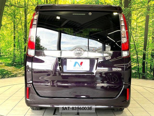 Toyota NOAH 2014-02 7393256-15