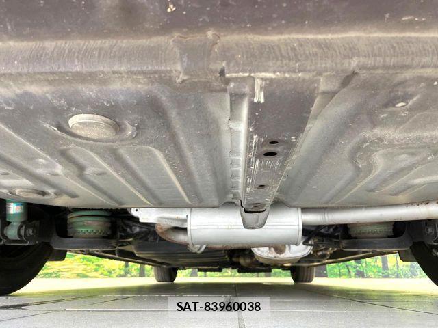 Toyota NOAH 2014-02 7393256-18