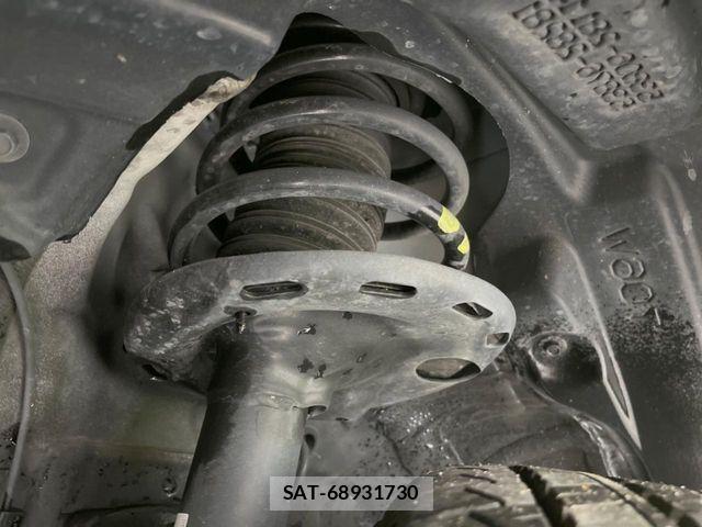 Toyota NOAH 2019-10 7393247-18