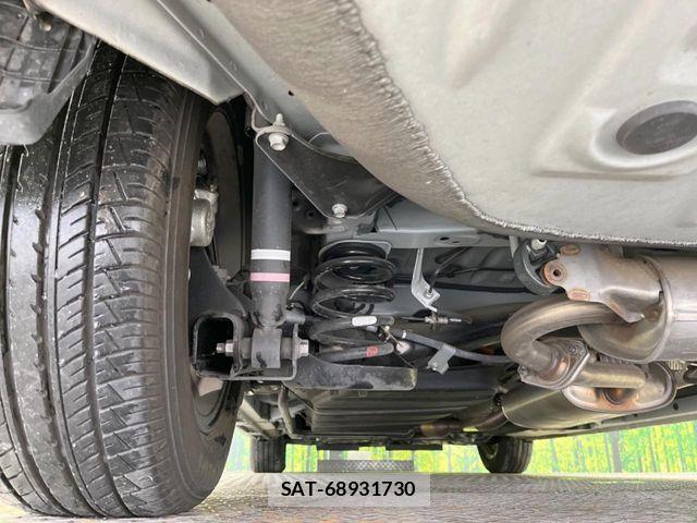 Toyota NOAH 2019-10 7393247-19