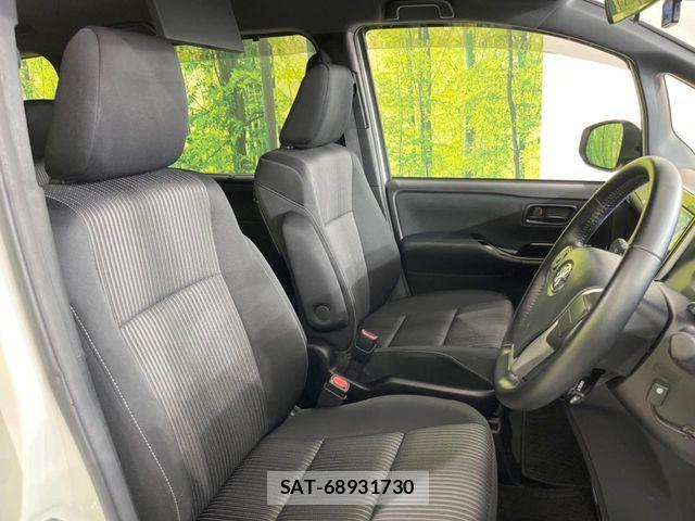 Toyota NOAH 2019-10 7393247-6