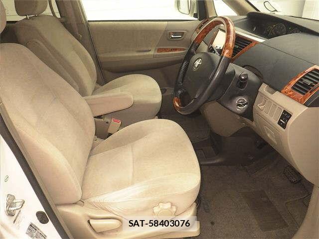 Toyota NOAH 2005-11 7400698-4