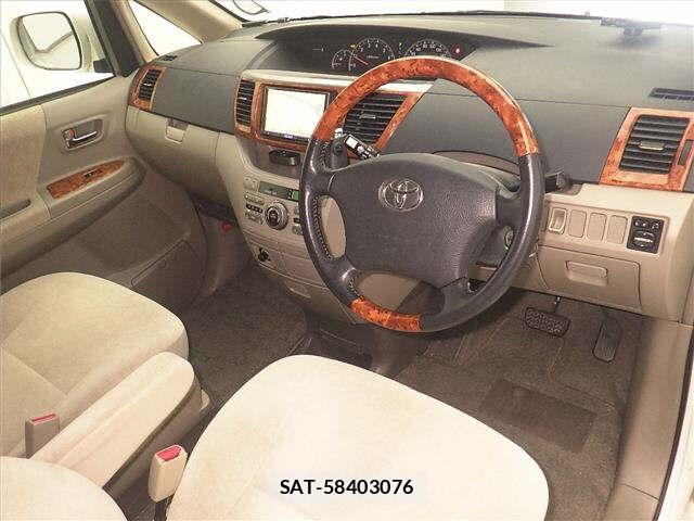 Toyota NOAH 2005-11 7400698-5