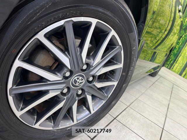 Toyota NOAH 2017-01 7393257-13