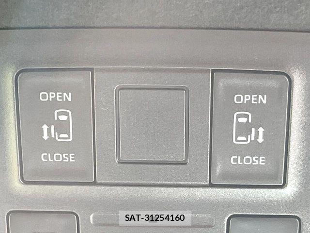 Toyota NOAH 2023-09 7393223-3