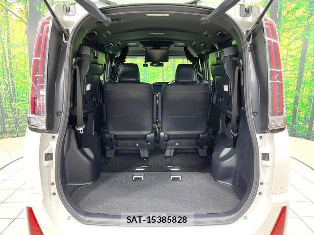 Toyota NOAH 2019-11 7393238-11