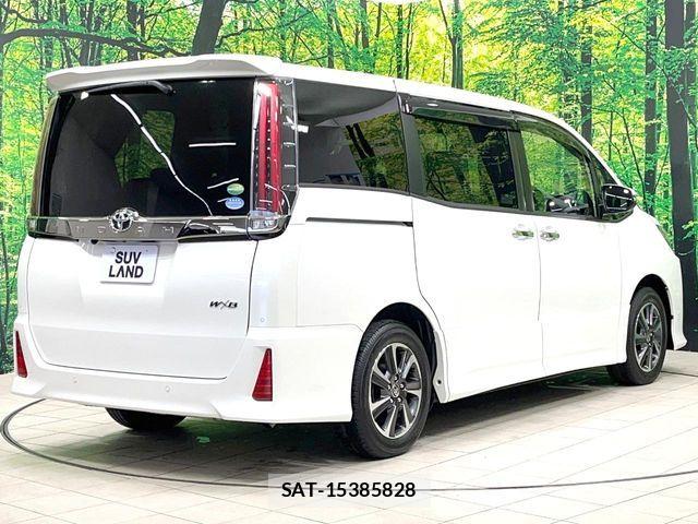 Toyota NOAH 2019-11 7393238-17