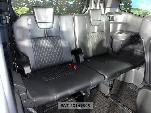 Toyota NOAH 2023-07 7393235-10