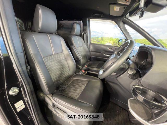 Toyota NOAH 2023-07 7393235-8