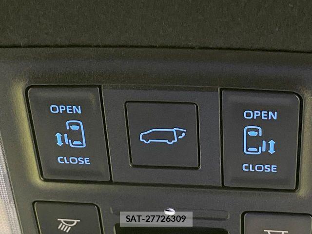Toyota NOAH 2023-07 7393234-5