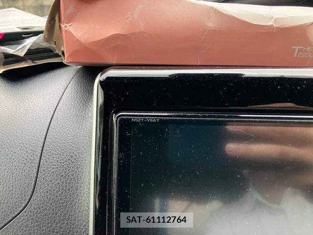 Toyota NOAH 2018-06 7393253-21