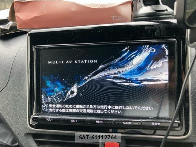 Toyota NOAH 2018-06 7393253-24