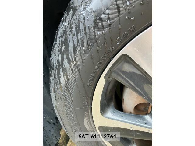Toyota NOAH 2018-06 7393253-7