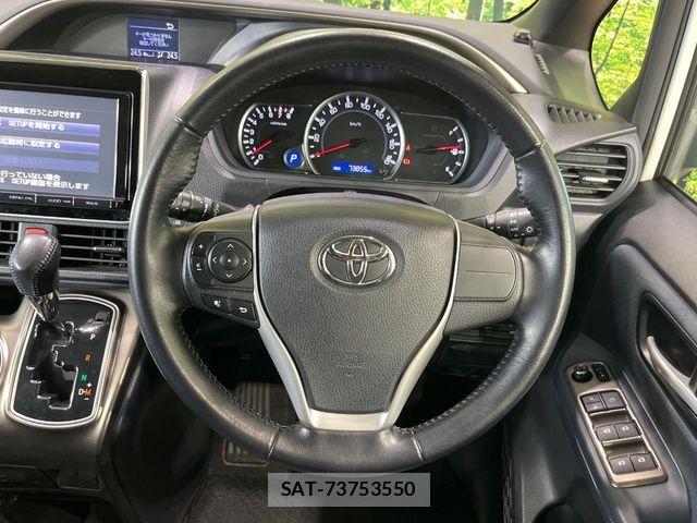 Toyota NOAH 2014-08 7393254-11