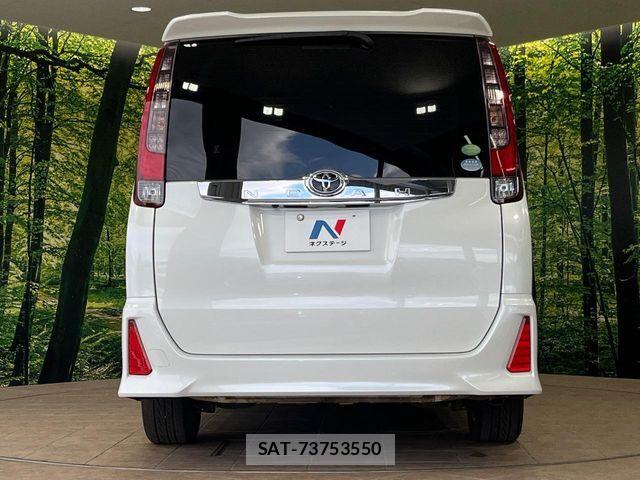 Toyota NOAH 2014-08 7393254-15
