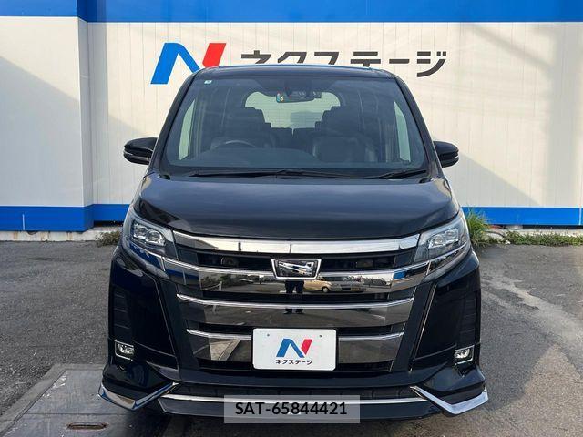 Toyota NOAH 2018-03 7393248-14