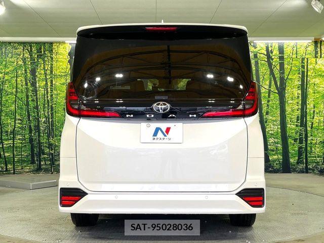 Toyota NOAH 2023-11 7393237-15