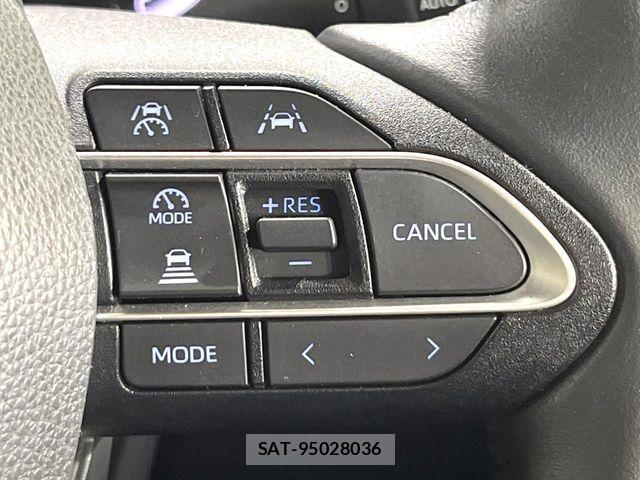 Toyota NOAH 2023-11 7393237-4
