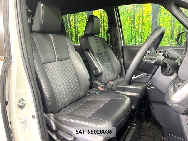 Toyota NOAH 2023-11 7393237-7