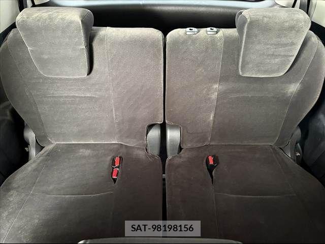 Toyota NOAH 2012-02 7393259-19