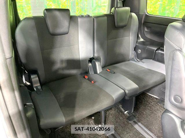 Toyota NOAH 2018-09 7393239-9