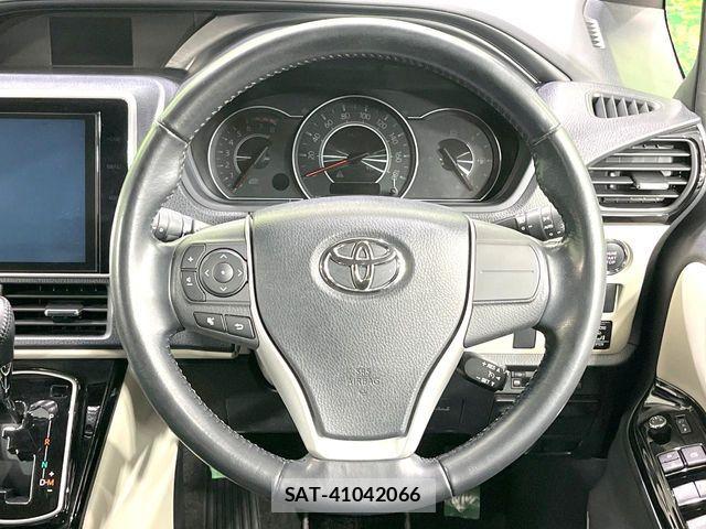 Toyota NOAH 2018-09 7393239-10