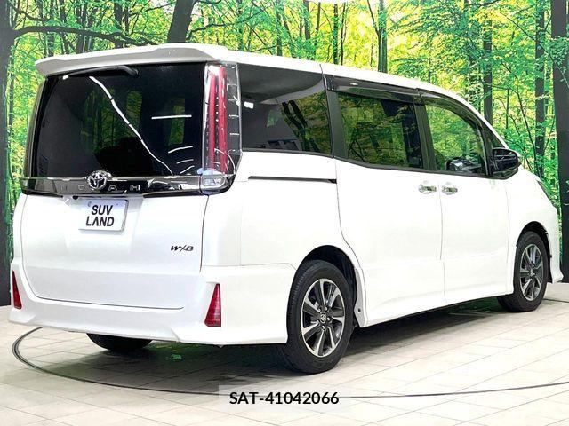 Toyota NOAH 2018-09 7393239-14