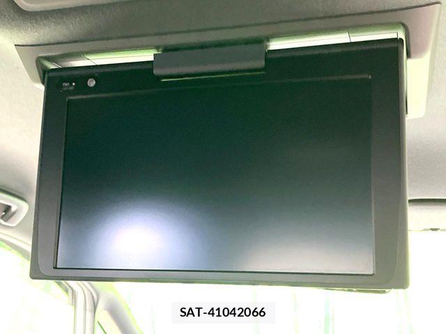 Toyota NOAH 2018-09 7393239-2