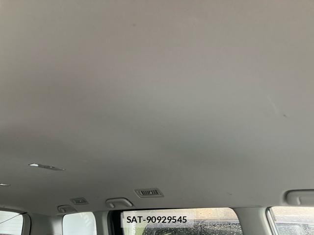 Toyota NOAH 2009-06 7393267-19