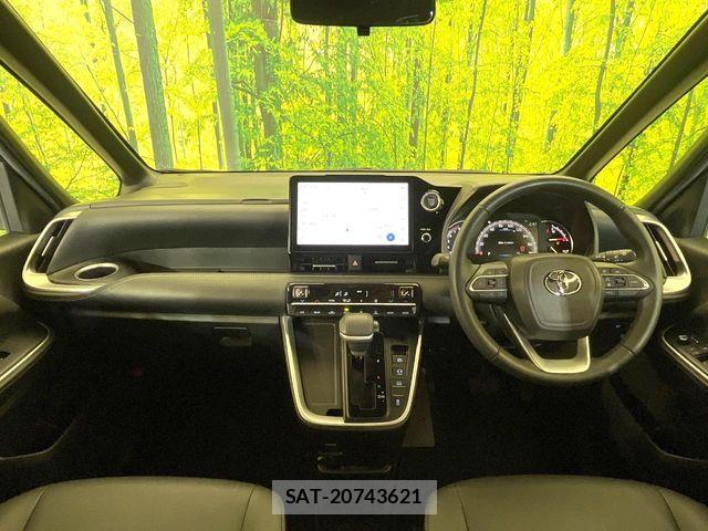 Toyota NOAH 2023-02 7393236-1