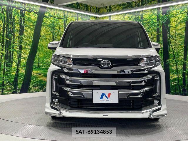 Toyota NOAH 2023-06 7393222-15