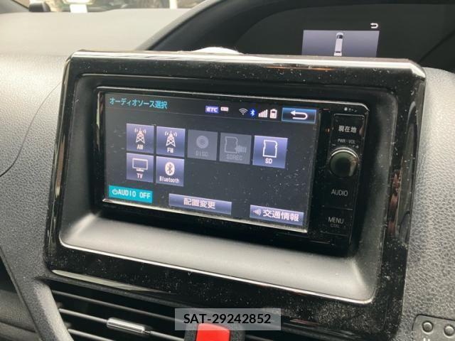 Toyota NOAH 2015-09 7456358-22