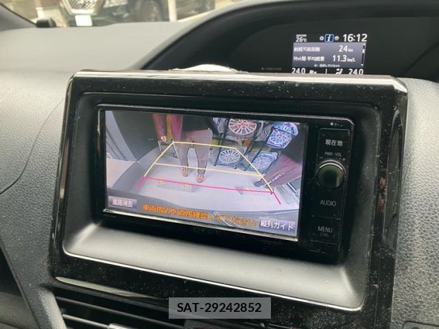 Toyota NOAH 2015-09 7456358-23