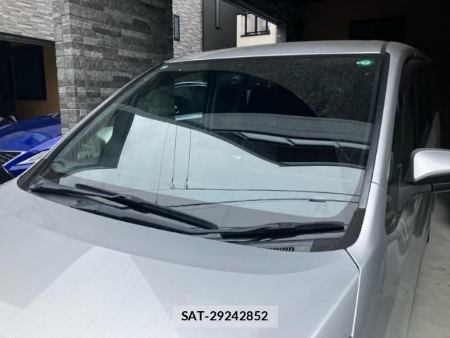Toyota NOAH 2015-09 7456358-3