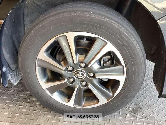 Toyota NOAH 2021-12 7456332-12