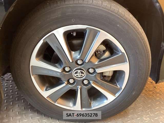 Toyota NOAH 2021-12 7456332-14
