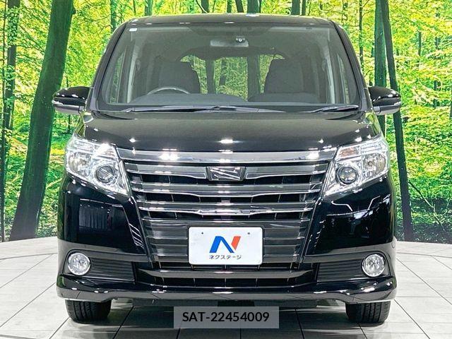 Toyota NOAH 2015-02 7456352-14