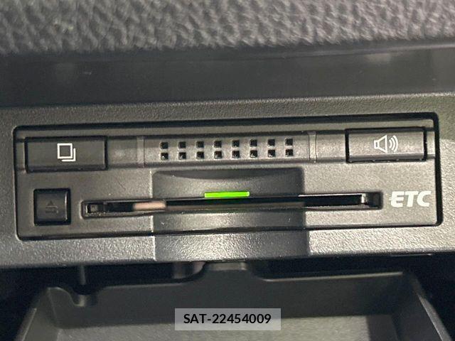 Toyota NOAH 2015-02 7456352-5