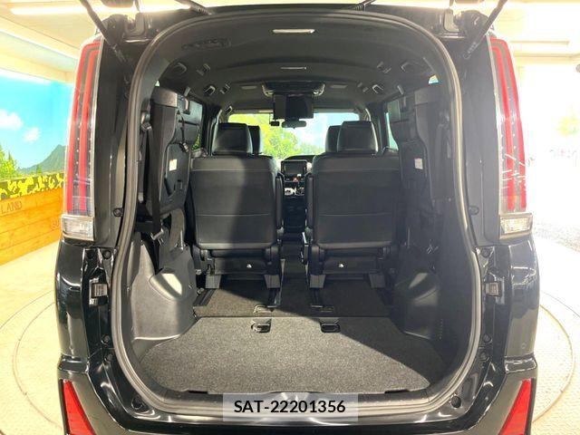 Toyota NOAH 2019-12 7456340-10