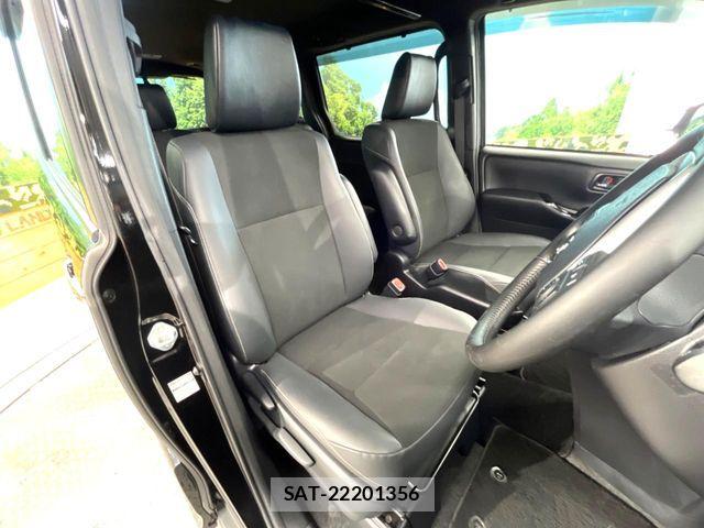 Toyota NOAH 2019-12 7456340-7