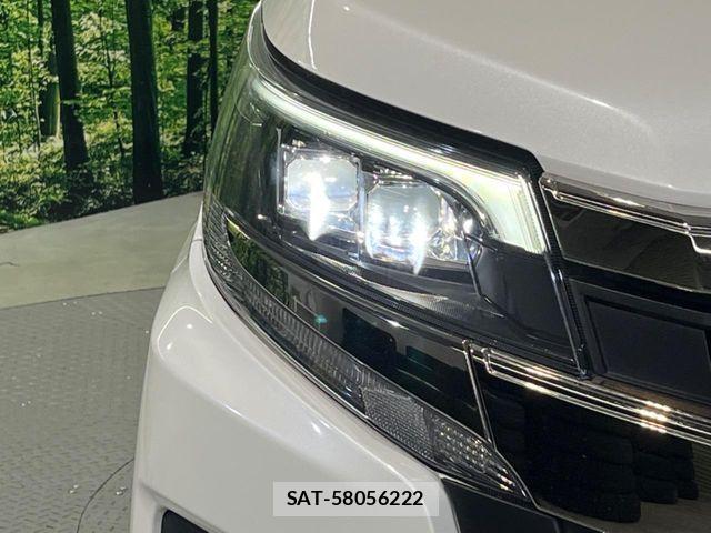 Toyota NOAH 2018-05 7456347-12