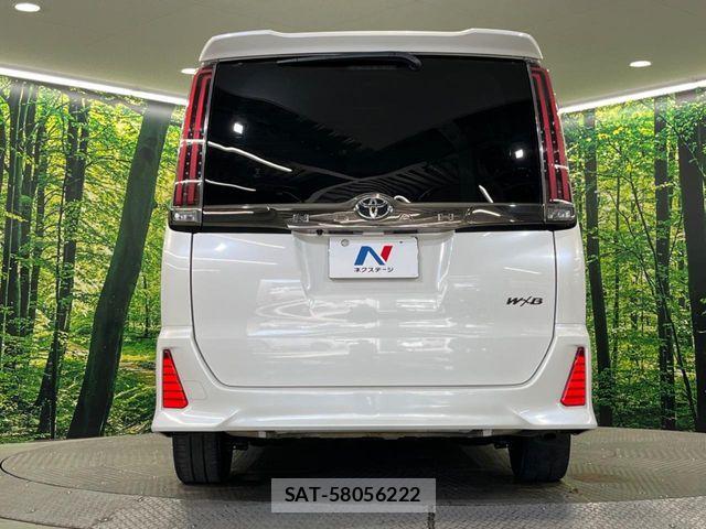 Toyota NOAH 2018-05 7456347-15